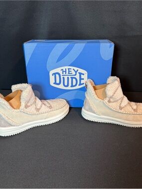 Hey Dude Women's Ankle Booties in Light Pink Plush